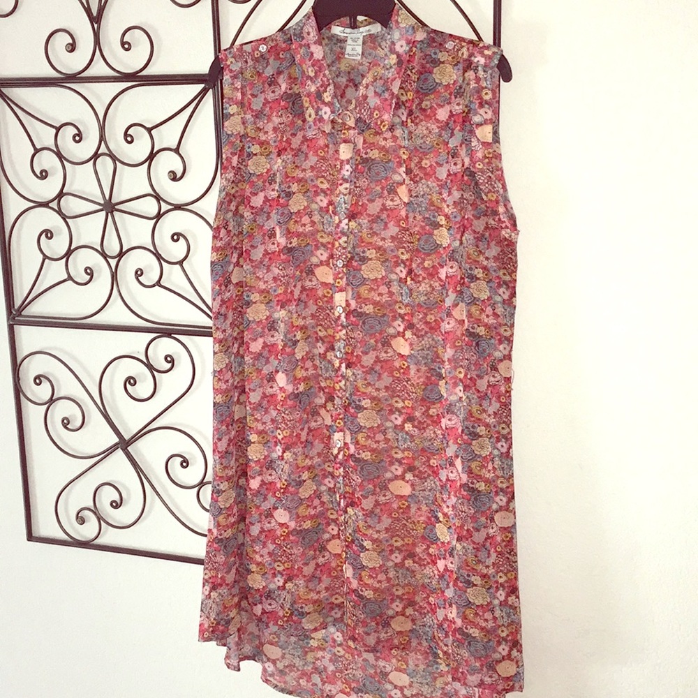 Floral sleeveless button down dress